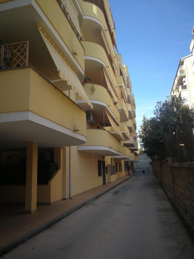 Dario'S House Apartment Sassari Luaran gambar